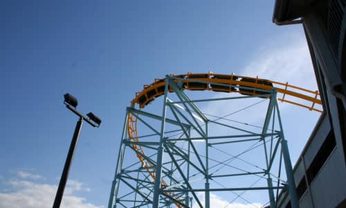 Dreamworld attendance down, profits up