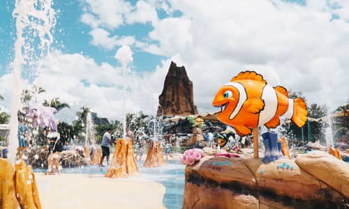 Summer kicks off at Sea World with The Reef at Castaway Bay