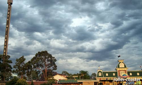 Rains close Dreamworld