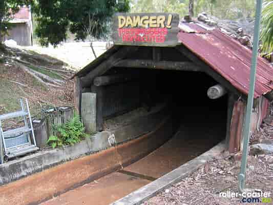 Rocky Hollow Log Ride Annual Rehab