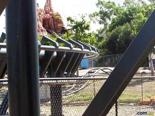 Scooby-Doo Spooky Coaster Construction