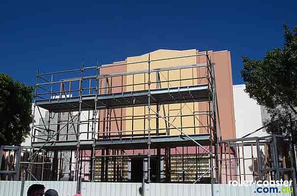Scooby-Doo Spooky Coaster Construction