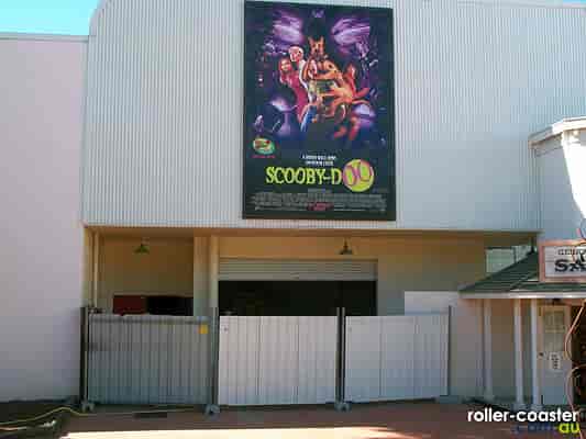 Scooby-Doo Spooky Coaster Construction