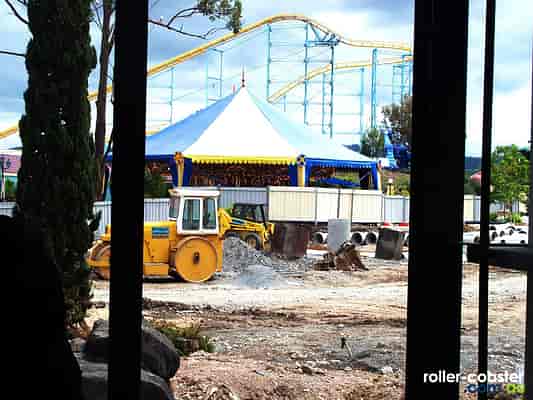 Nickelodeon Central construction