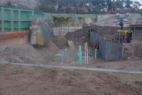 Seven Dwarfs Construction