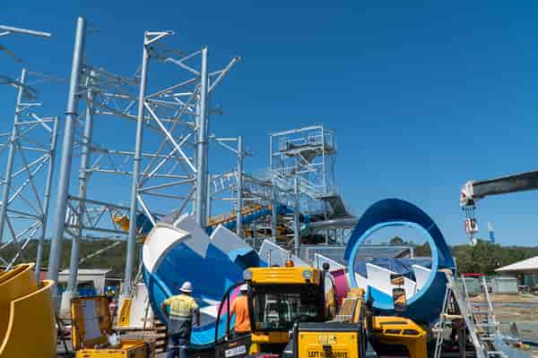 Wet'n'Wild 2021 slide construction