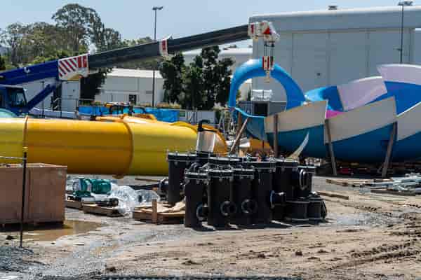 Wet'n'Wild 2021 slide construction