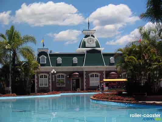 Dreamworld Entrance