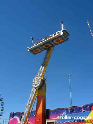 Brisbane Ekka 2005 at night
