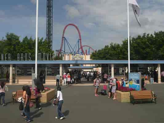 Superman Escape from the parks entrance