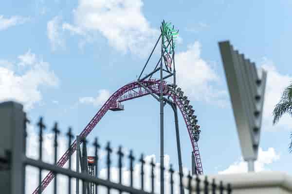 DC Rivals HyperCoaster