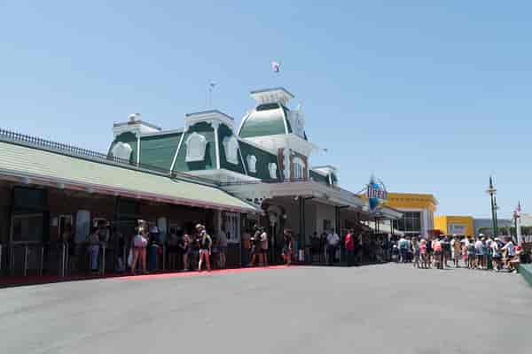 Dreamworld entrance