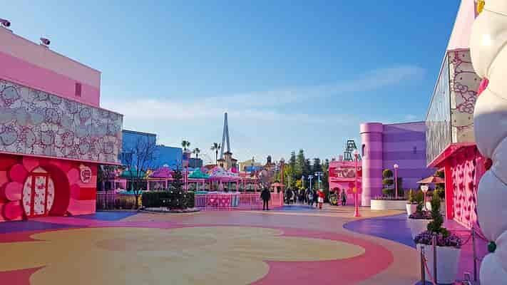 Universal Wonderland