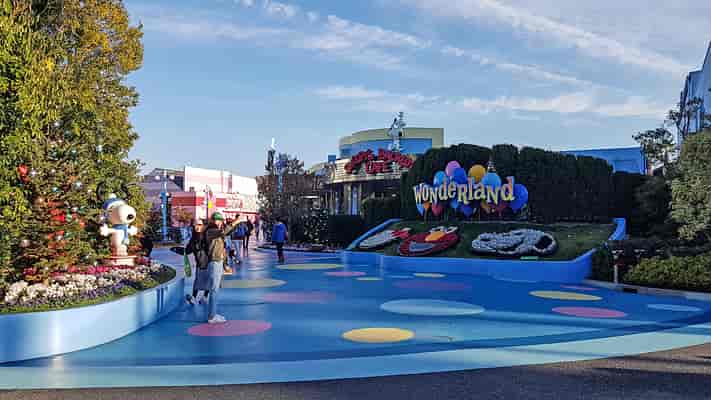 Universal Wonderland