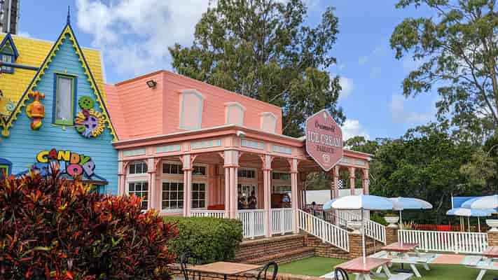 Ice Cream Parlour
