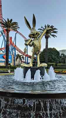 Bugs Fountain Statue
