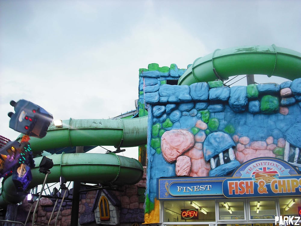 Tidal Wave | Water Slide at Adventure Island | Parkz - Theme Parks