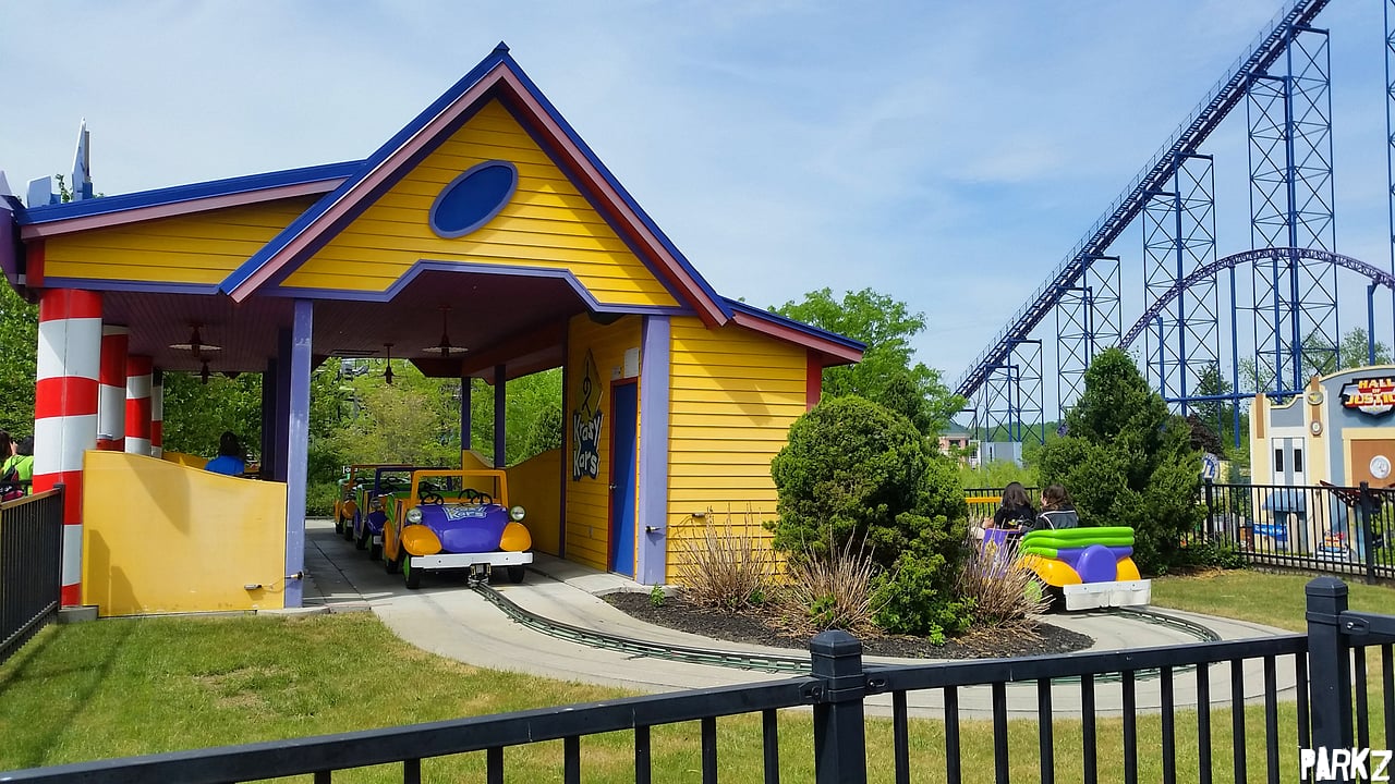 Car Rides 6 Flags Krazy Kars | Childrens Ride at Six Flags New England | Parkz - Theme Parks