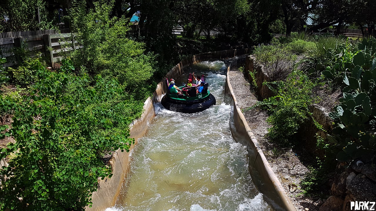 4k Rio Loco Rio Loco | Water Ride at SeaWorld San Antonio | Parkz - Theme Parks
