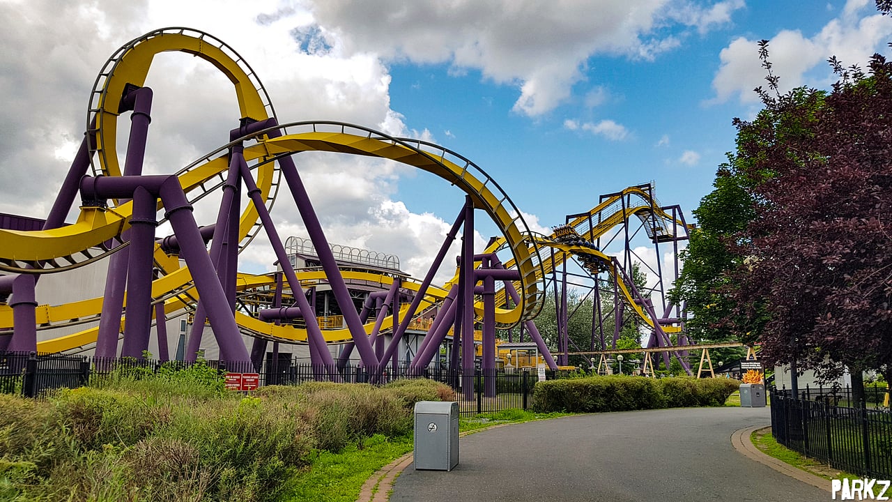 La Ronde Rides Cython Vampire | Roller Coaster at La Ronde | Parkz - Theme Parks