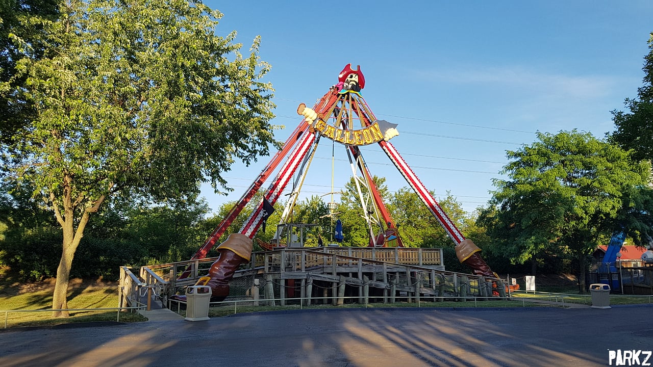 Galleon | Flat Ride at Adventureland Park | Parkz - Theme Parks